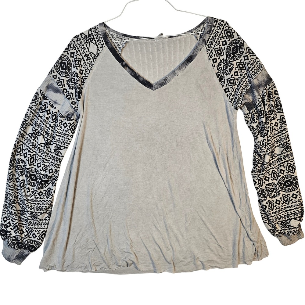 POL Womens Grey Ribbed V-Neck Top Geometric Print Raglan Long Sleeve Small